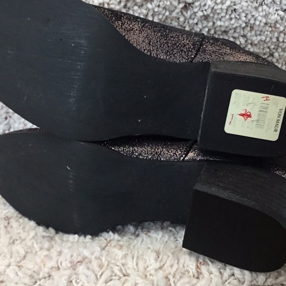 NOT Rated Women's Sagitta Faux Leather Crackled Metallic Block Heel Ankle Bootie - Picture 8 of 11